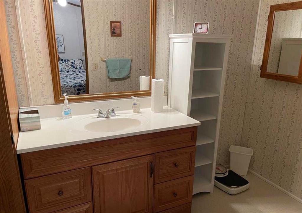 Photo 9 of 11 of 1561 Andrew Place mobile home