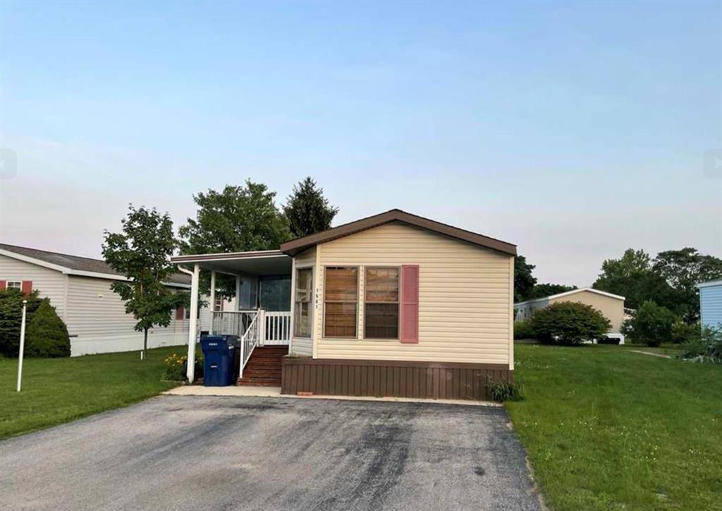 Photo 2 of 11 of 1561 Andrew Place mobile home