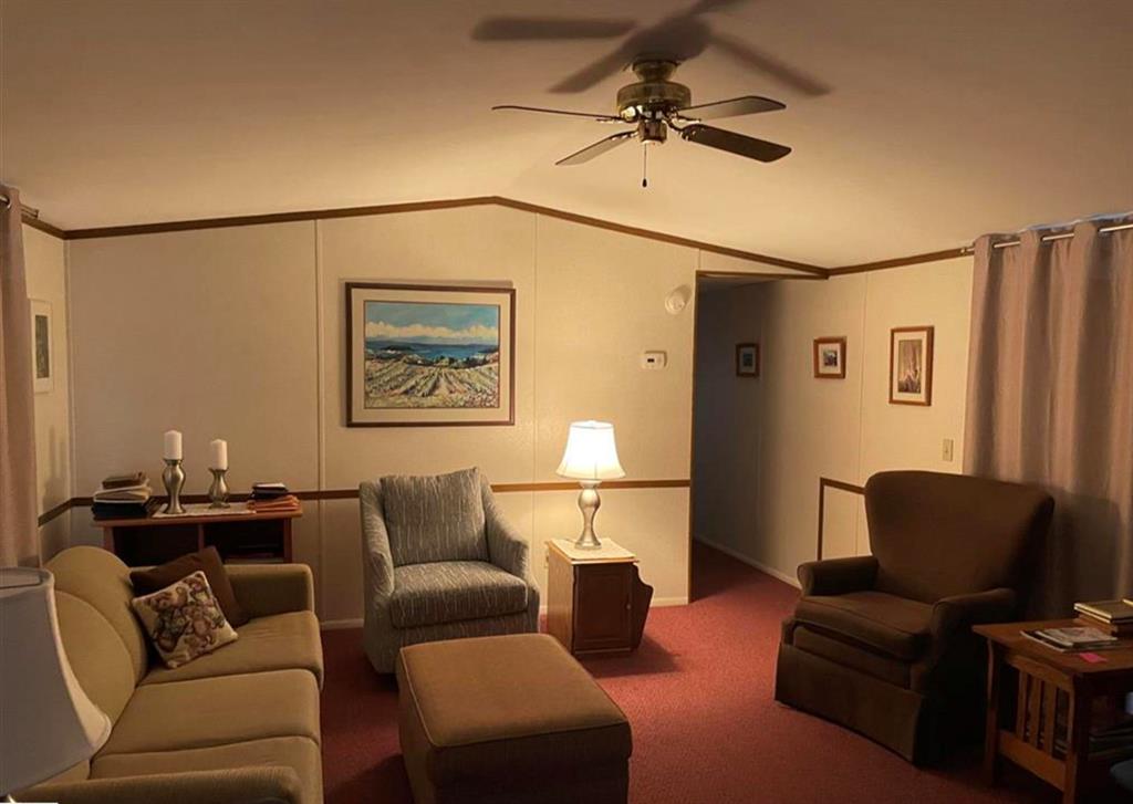 Photo 4 of 11 of 1561 Andrew Place mobile home