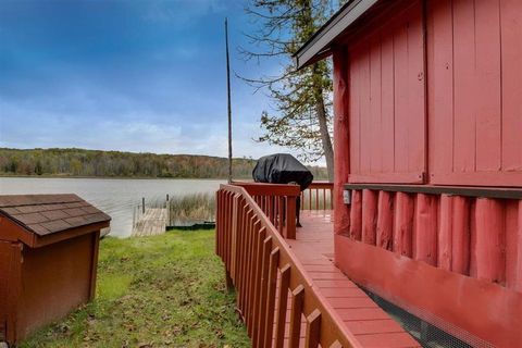 A home in Echo Twp