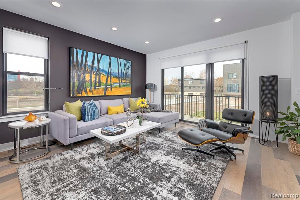 4837 Ludlow Lane