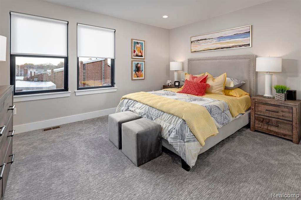 4837 Ludlow Lane