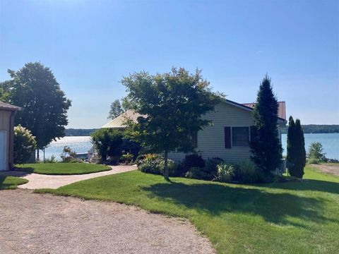 A home in Centerville Twp