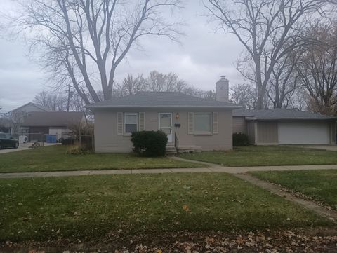 A home in Dearborn Heights