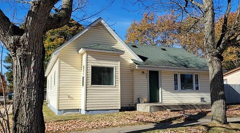 A home in Grayling Twp