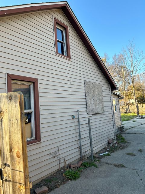 A home in Inkster