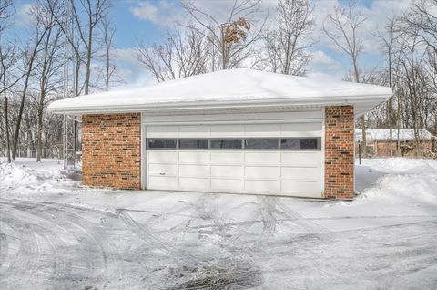 A home in Davison Twp