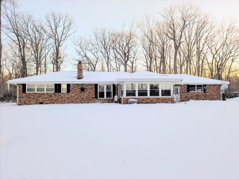 A home in Davison Twp