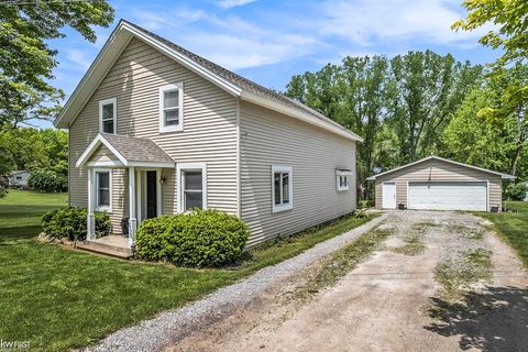 A home in Fenton Twp