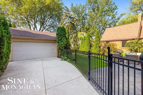 A home in Grosse Pointe Farms