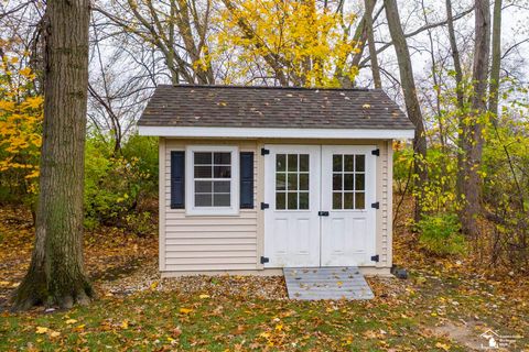 A home in Frenchtown Twp