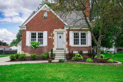 A home in Harper Woods