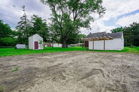 A home in Harper Woods