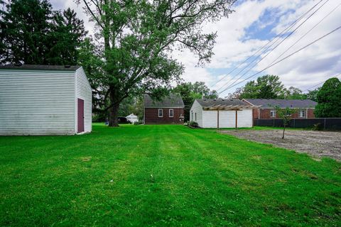 A home in Harper Woods