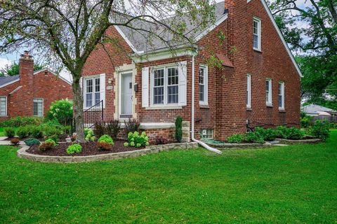 A home in Harper Woods