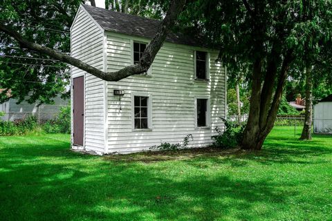 A home in Harper Woods