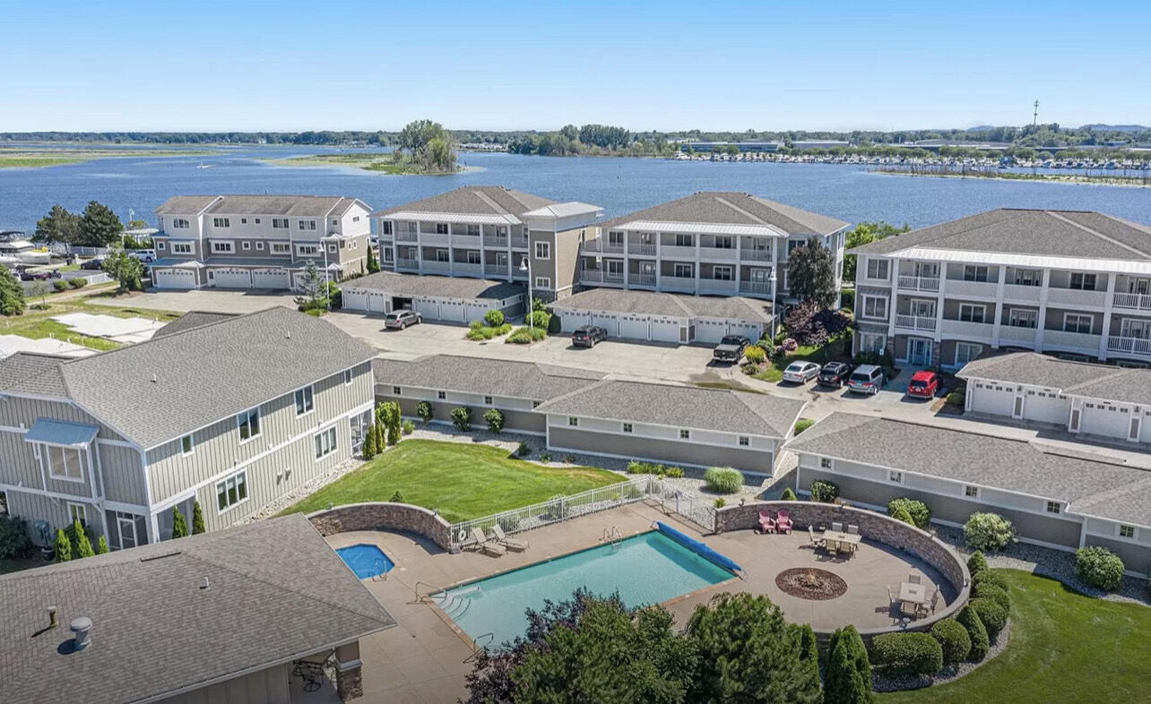 View Spring Lake Vlg, MI 49456 condo