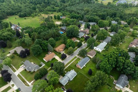 A home in Clam Lake Twp