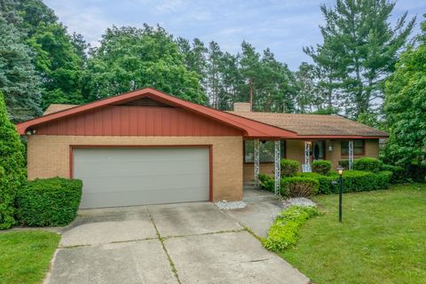 A home in Clam Lake Twp