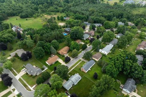 A home in Clam Lake Twp