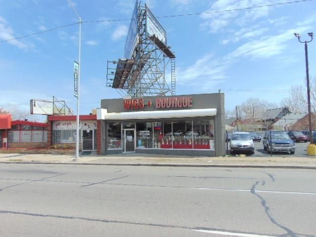 15390 GRATIOT Avenue