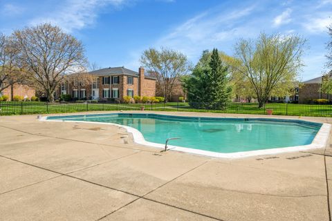 A home in Bloomfield Twp