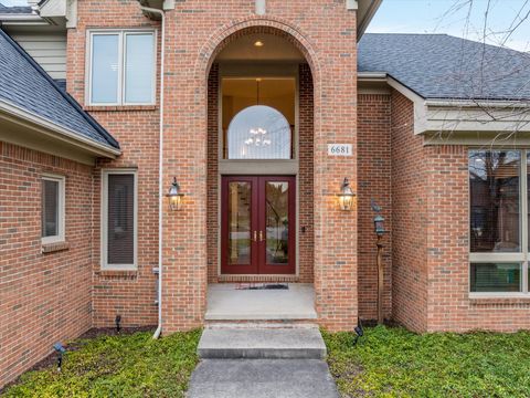 A home in West Bloomfield Twp