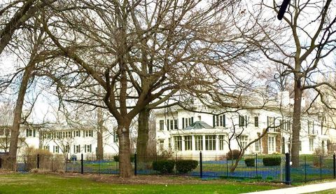 70 W BOSTON Boulevard Detroit City MI 48202