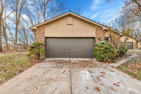 A home in West Bloomfield Twp