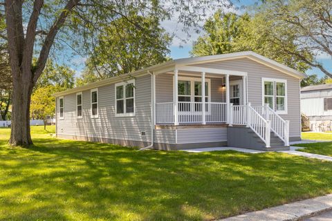 A home in Leslie