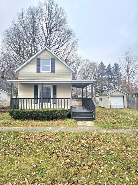 A home in Centreville Vlg