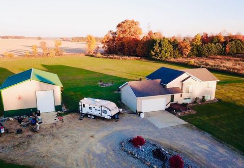 A home in North Branch Twp