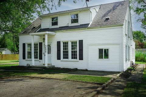 A home in Frenchtown Twp