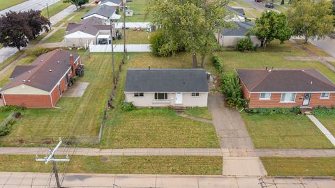 A home in Inkster