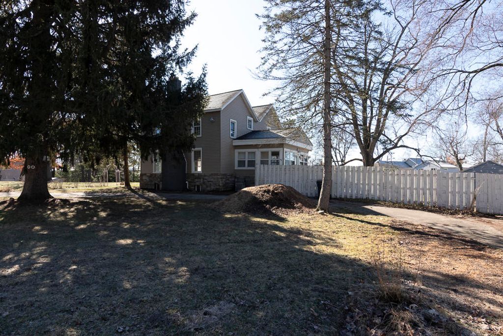 listing image 46