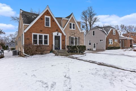 A home in Waterford Twp