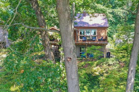 A home in Porter Twp