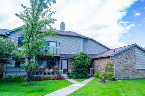 A home in West Bloomfield Twp