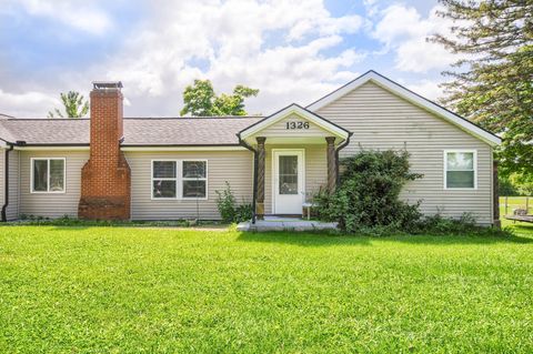 A home in Grand Blanc Twp