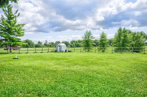 A home in Grand Blanc Twp