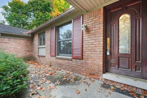 A home in Bloomfield Twp