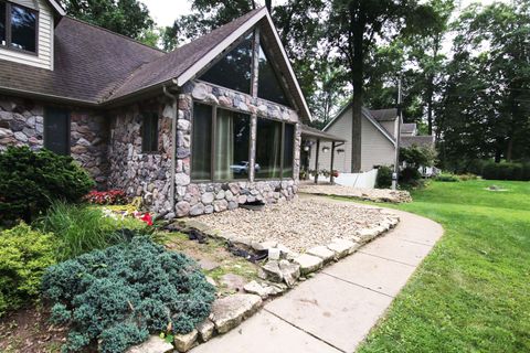 A home in Porter Twp