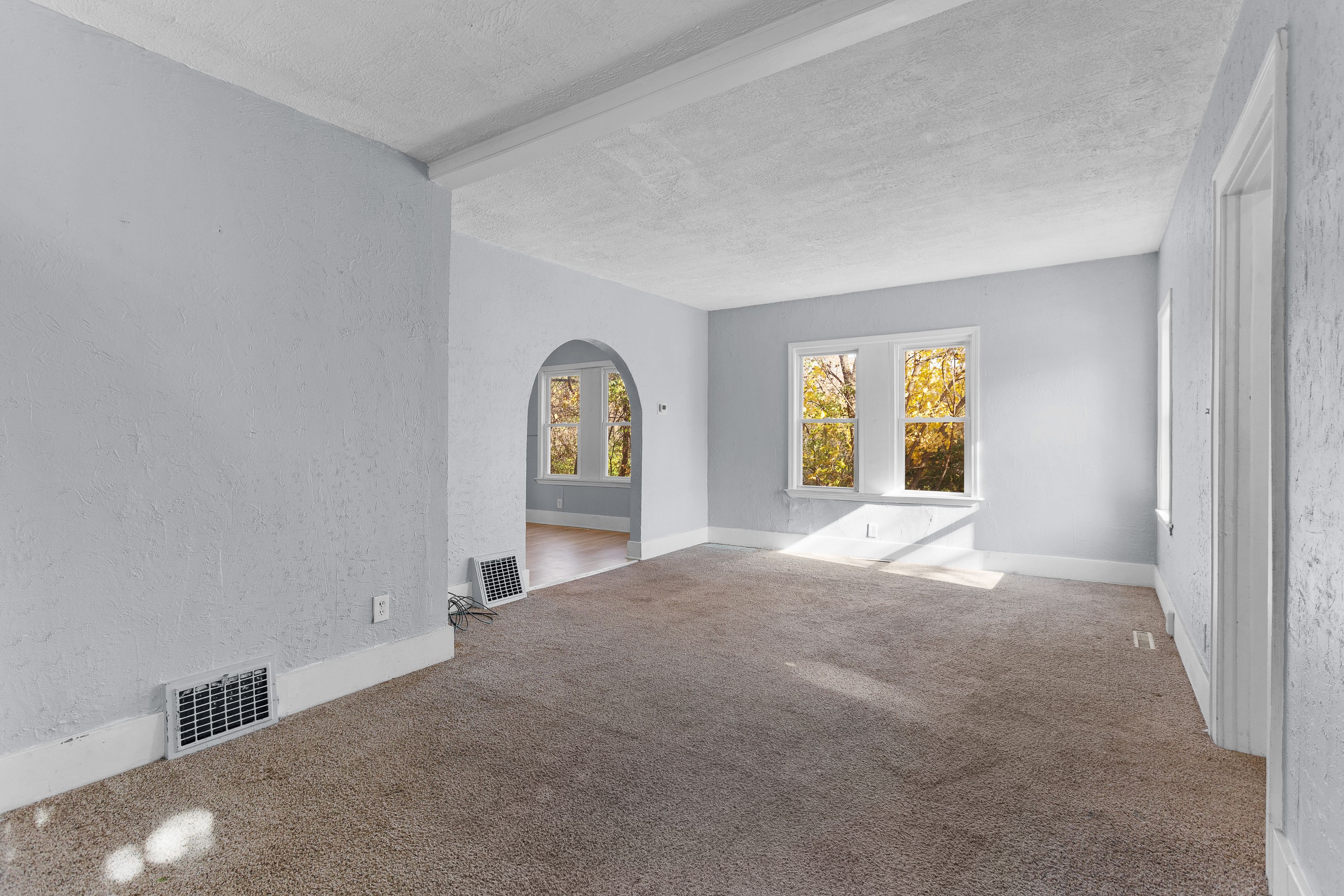 256 CEDARDALE Avenue
