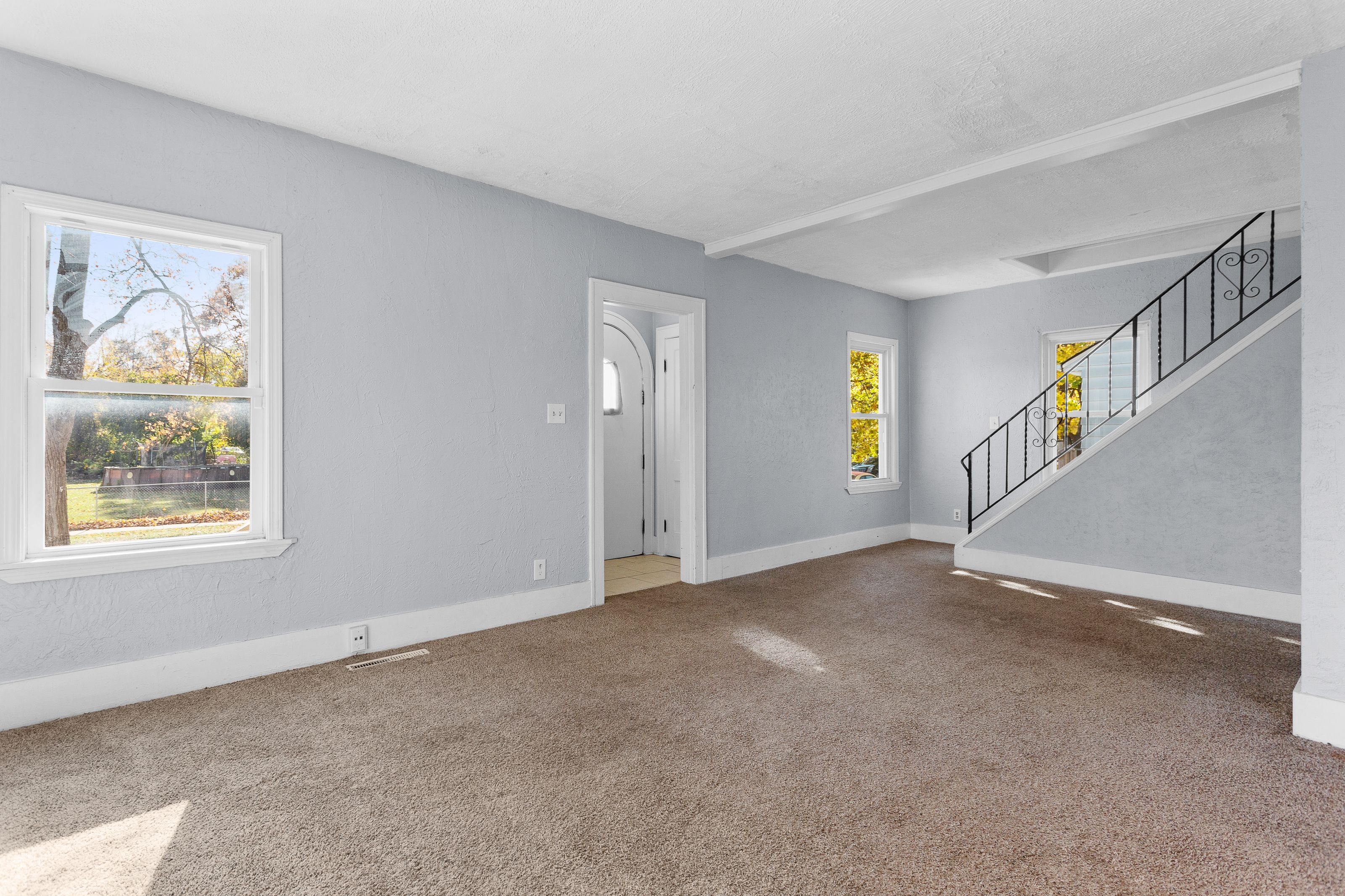 256 CEDARDALE Avenue