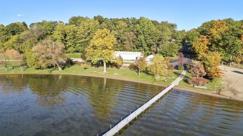 A home in Waterford Twp