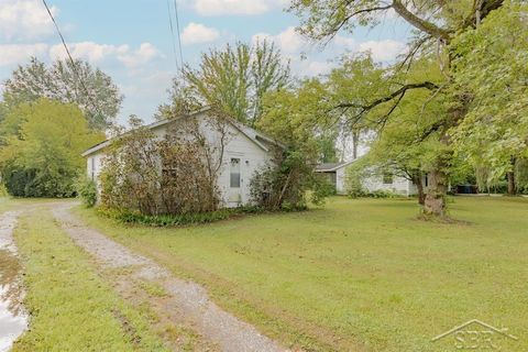 A home in Larkin Twp