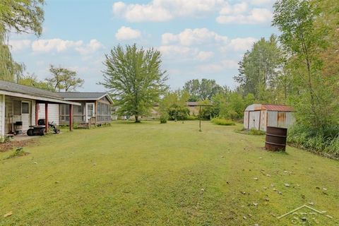 A home in Larkin Twp