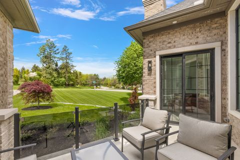 A home in Bloomfield Twp