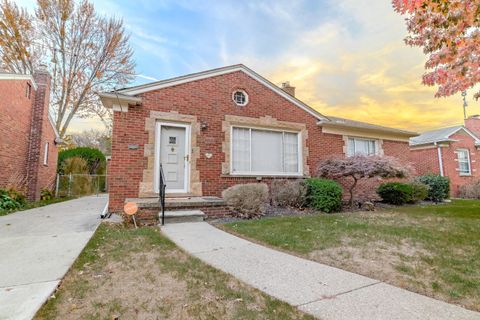 A home in Harper Woods