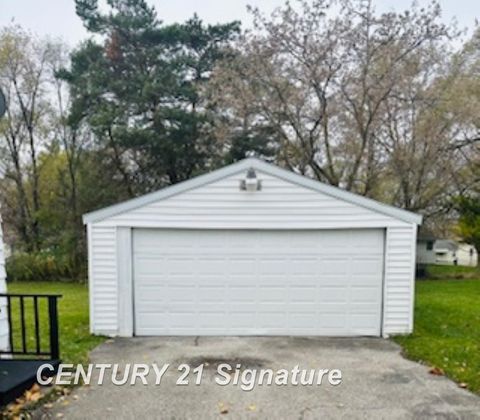 A home in Buena Vista Twp